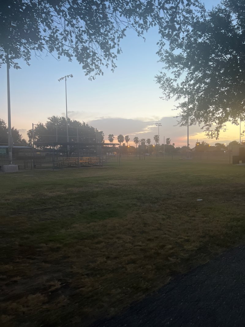 walking near me in Jaycee Park in winter