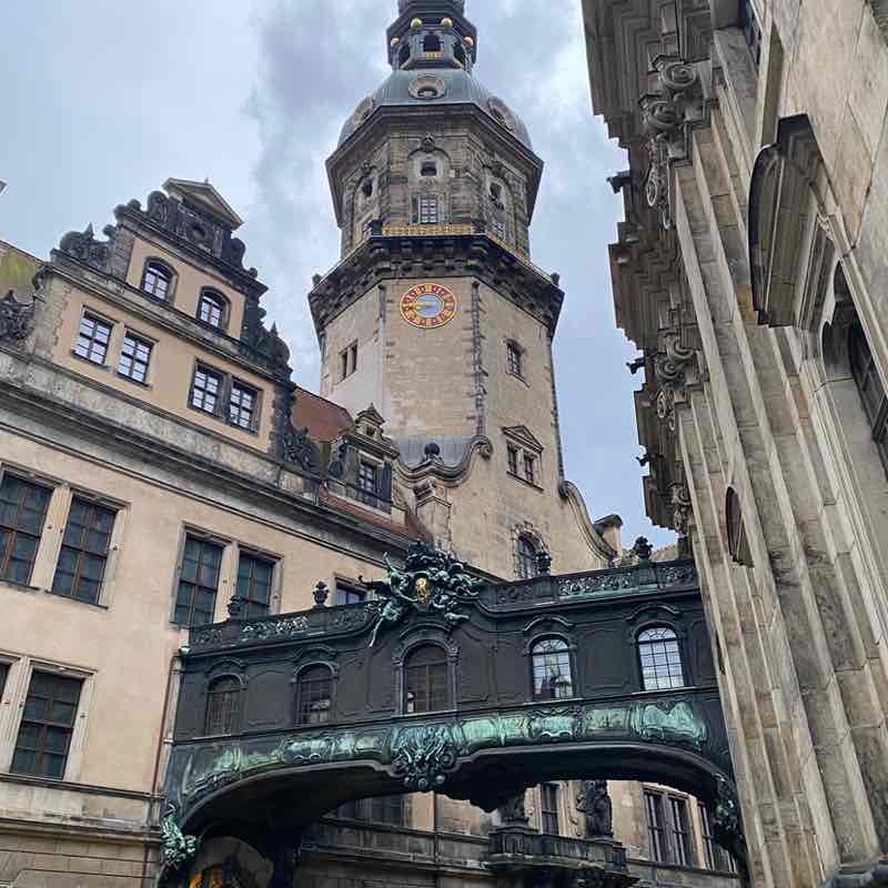 Hiking Thru Cities In History 🐇 Angela Aßmann 🐇 post image