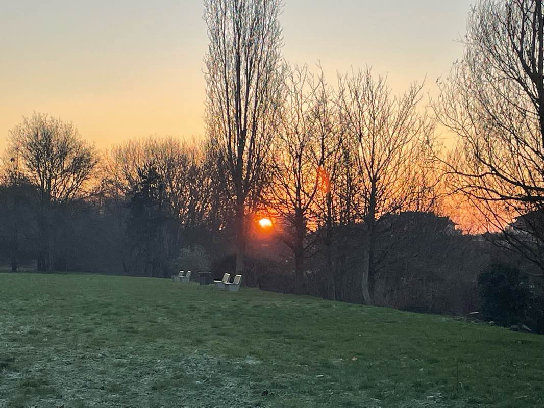 walking near me in Parc des Sévines in winter