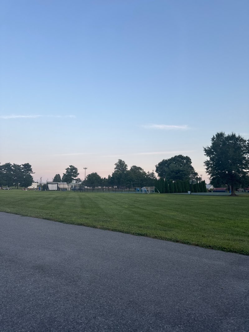 walking near me in Taneytown Memorial Park in autumn