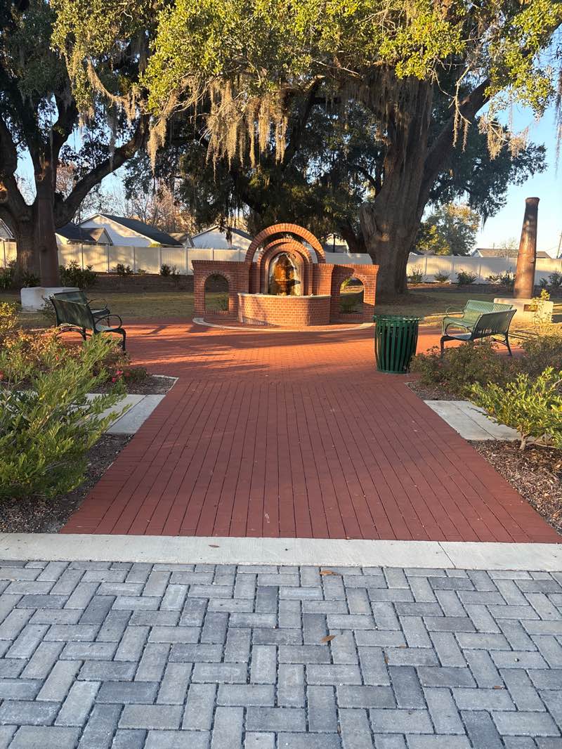 walking near me in Chason Park in winter