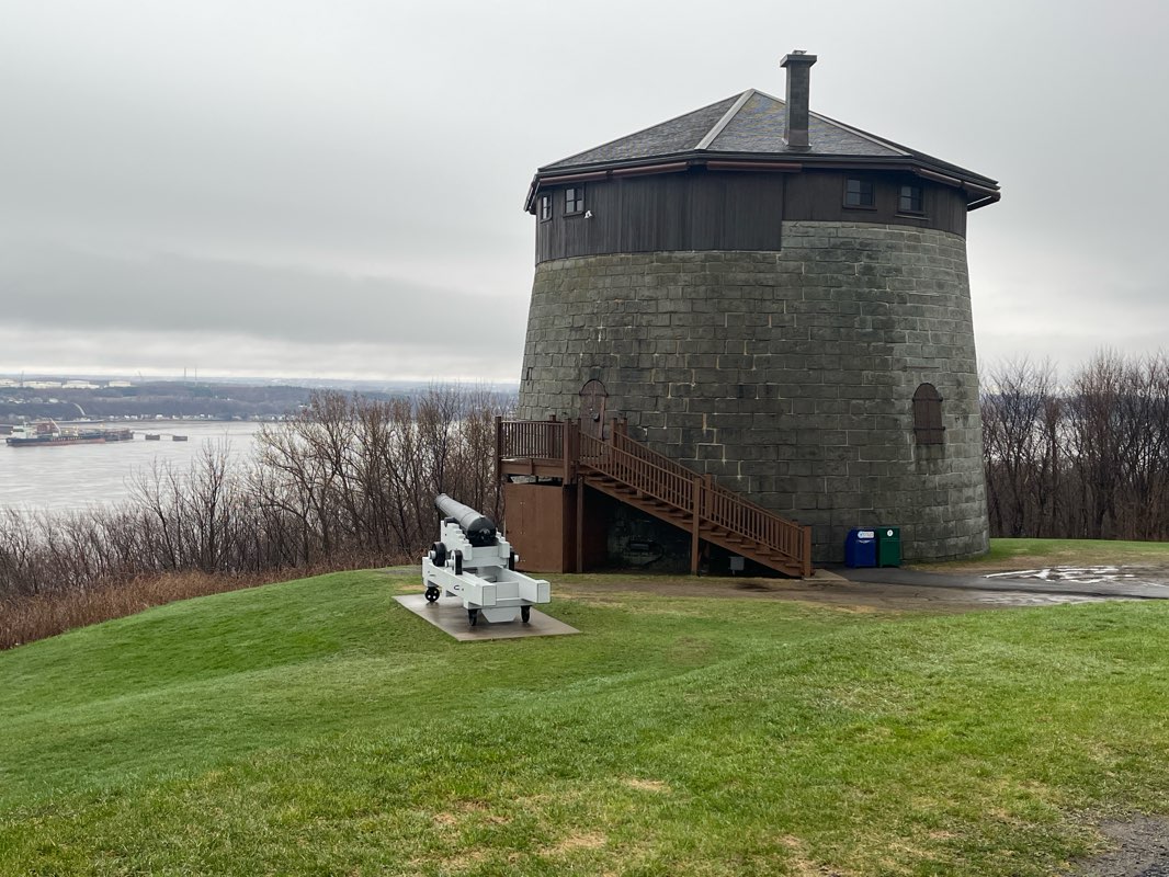 walking near me in Parc de l'Amérique-Française in spring
