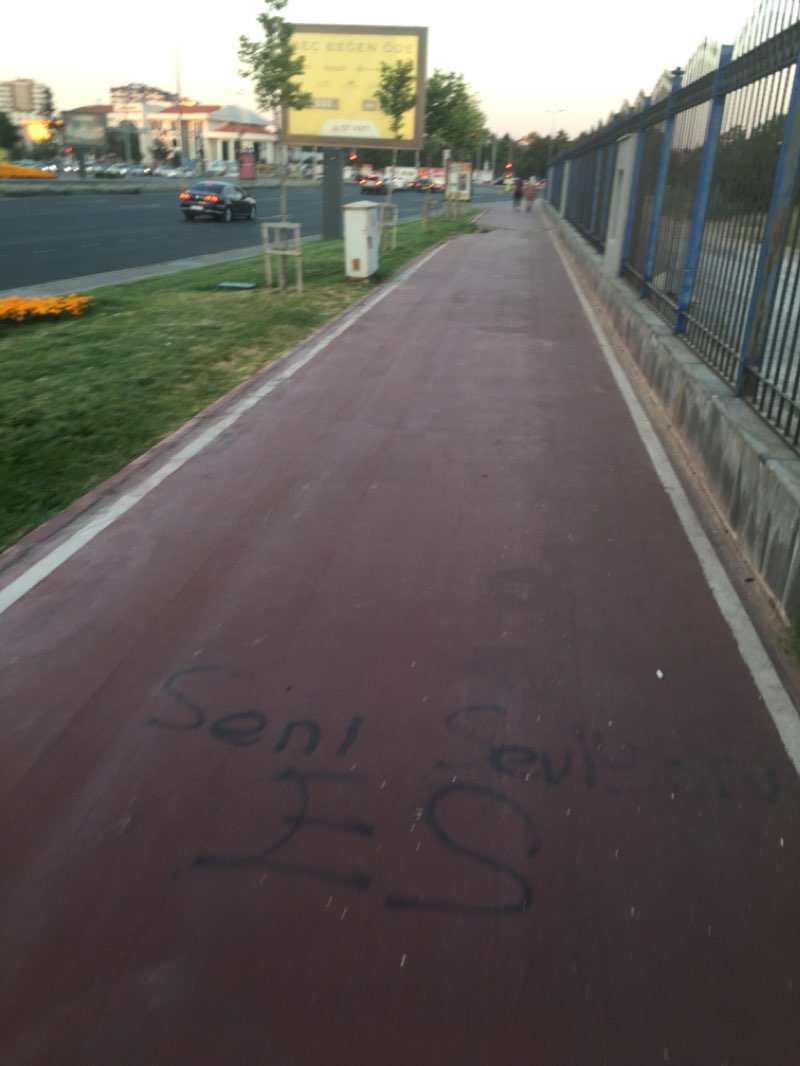 walking near me in Hangar Parkı in winter