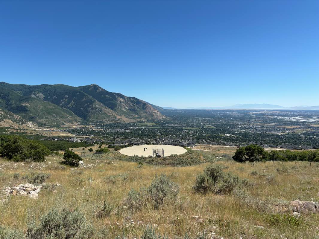 walking near me in Wadman Park in winter
