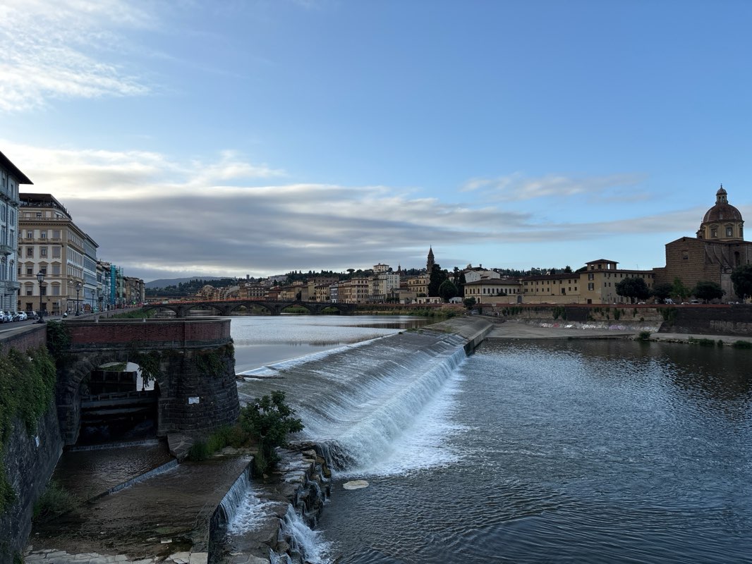 walking near me in Giardino Silvano Sarti in summer