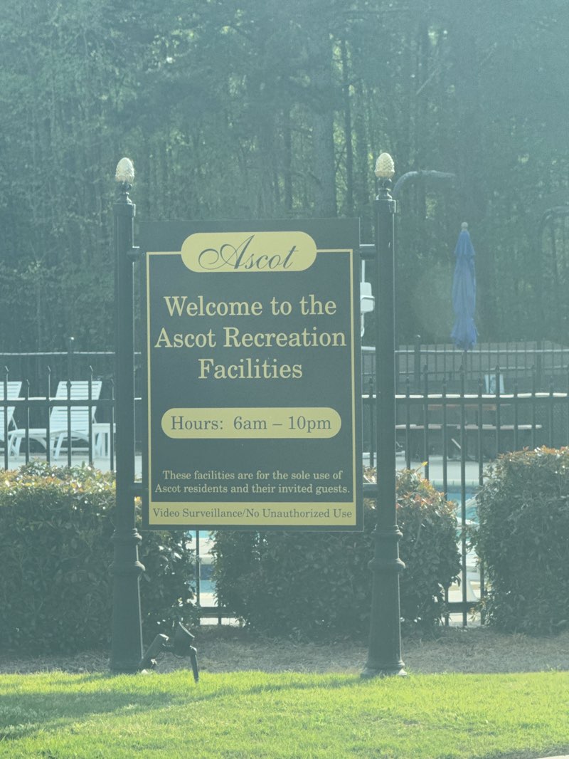 walking near me in Ascot Recreation Park in spring