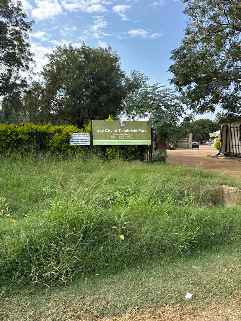 walking near me in Tsholofelo Park in autumn