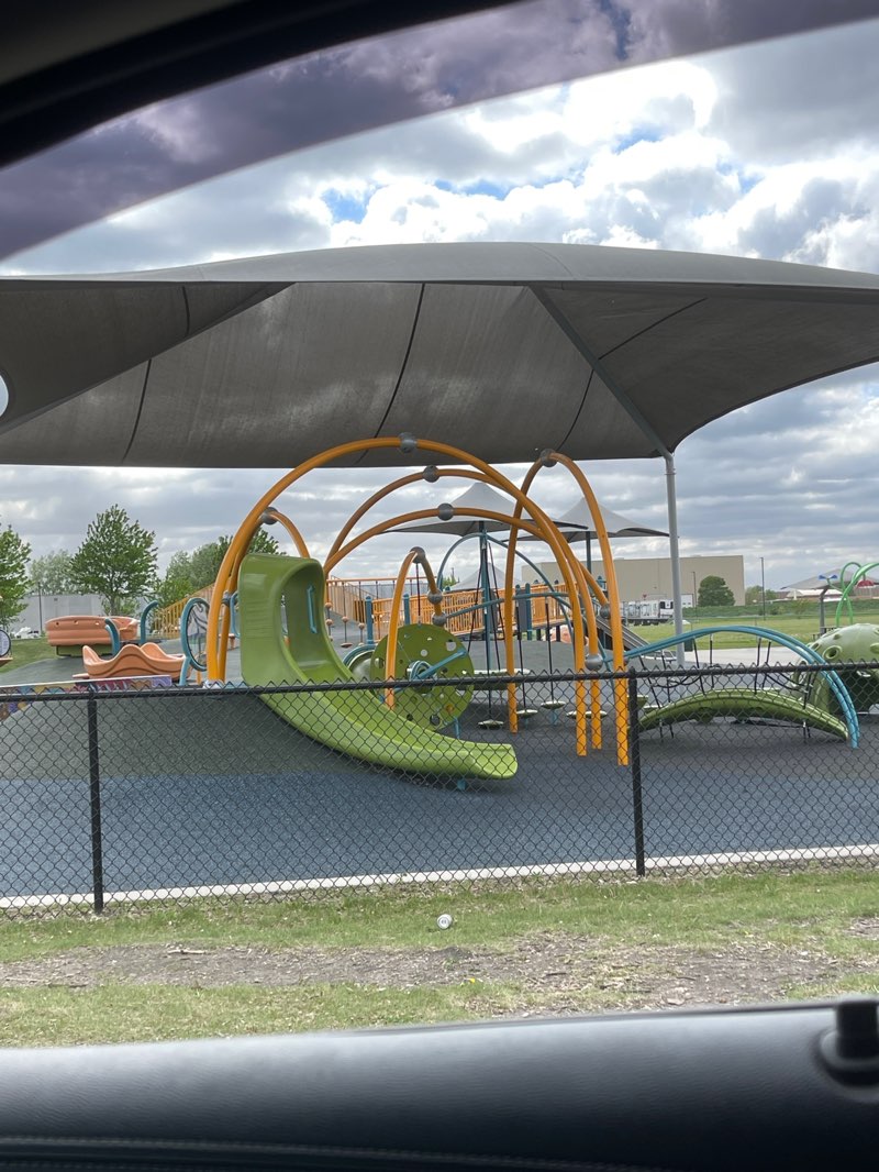 walking near me in Caswell Park in spring