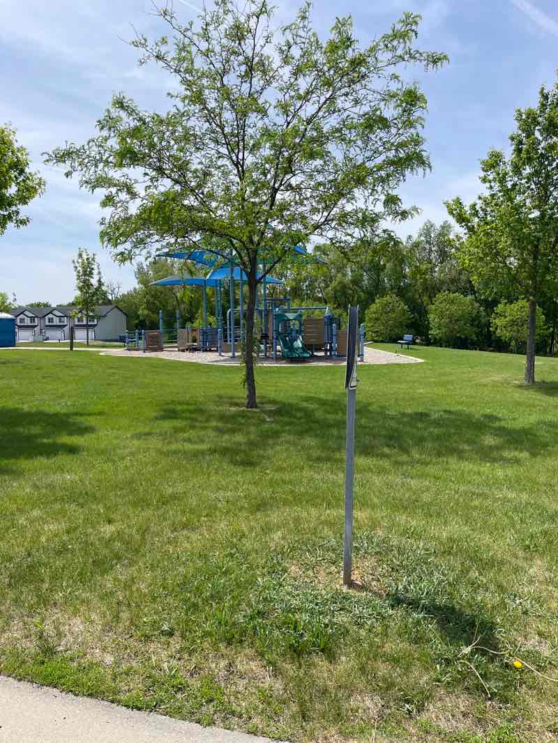 walking near me in White Oak Park in spring