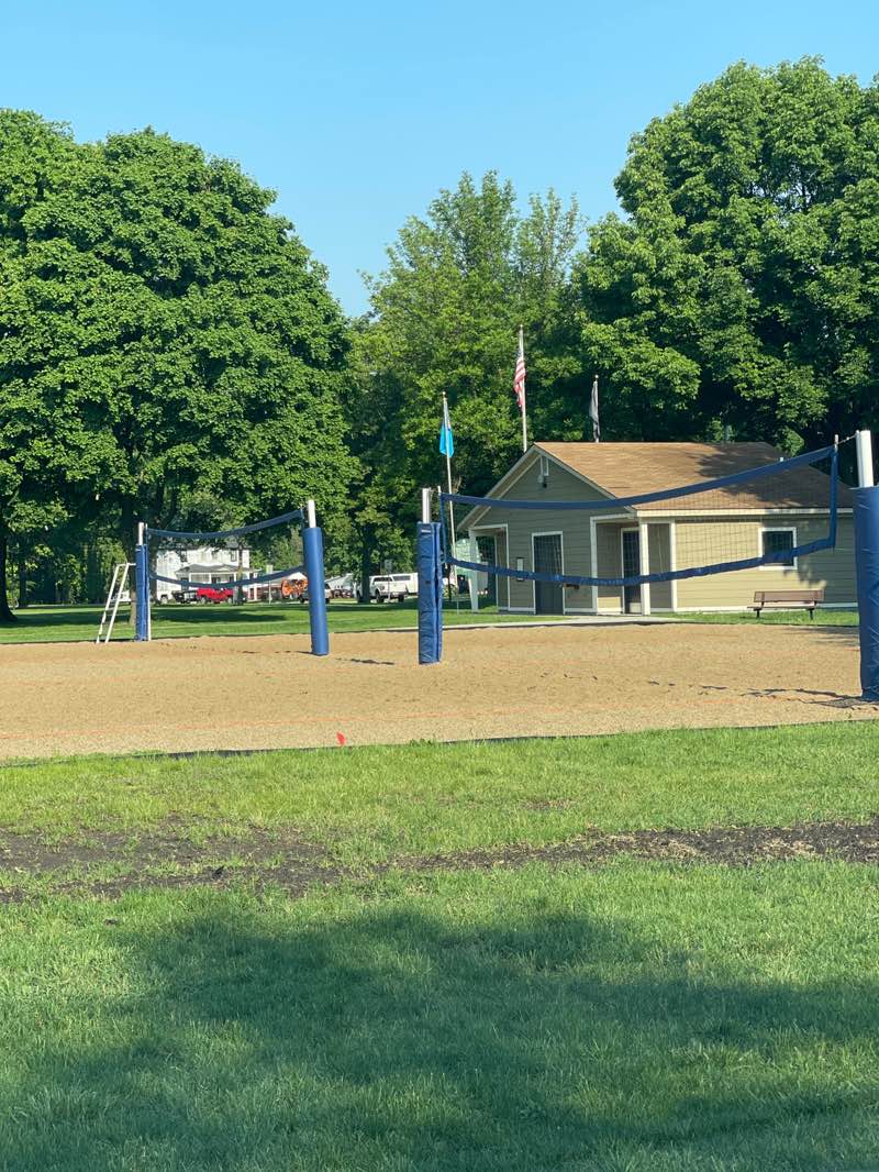 walking near me in Highland Park in summer