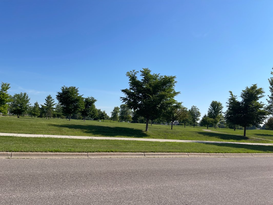 walking near me in Country Club Estates Park in summer