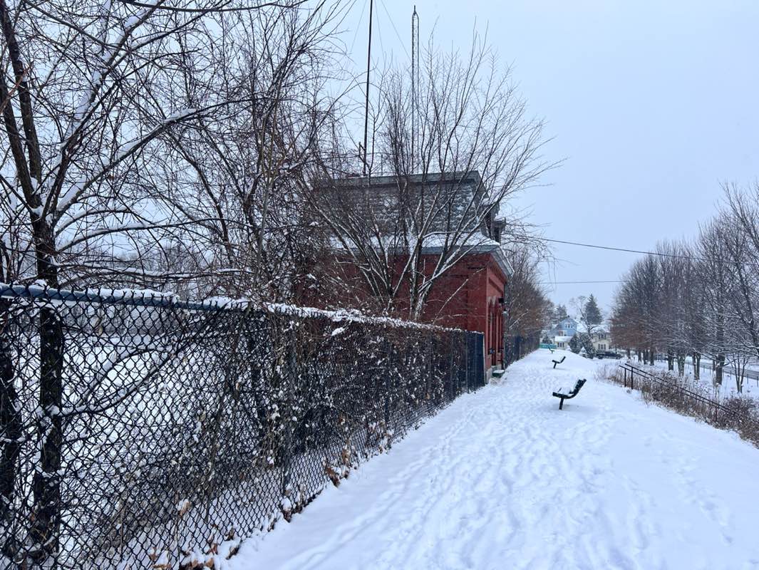 walking near me in McDermott Reservoir Park in winter
