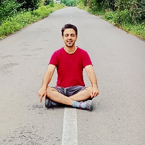 amir mozaffar profile