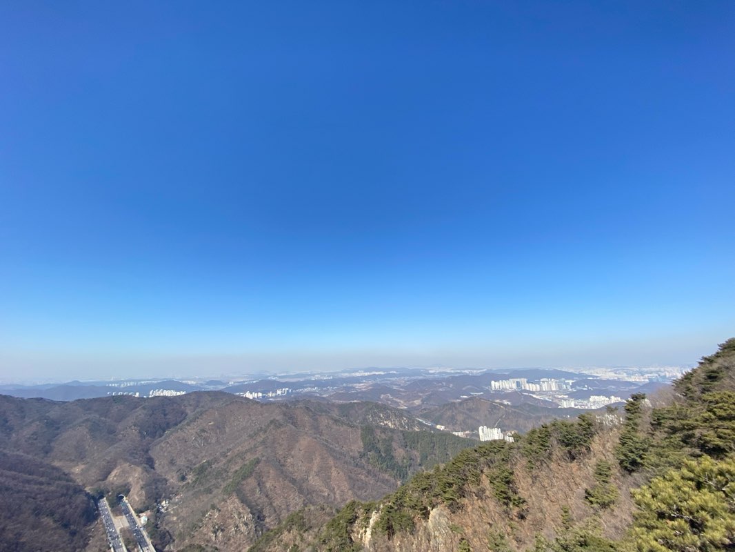 walking near me in Gunpo Central Park in winter
