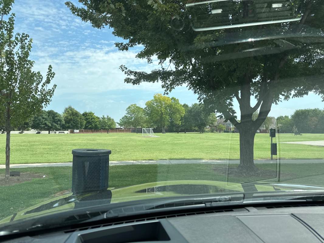 walking near me in Brookhaven Park in autumn