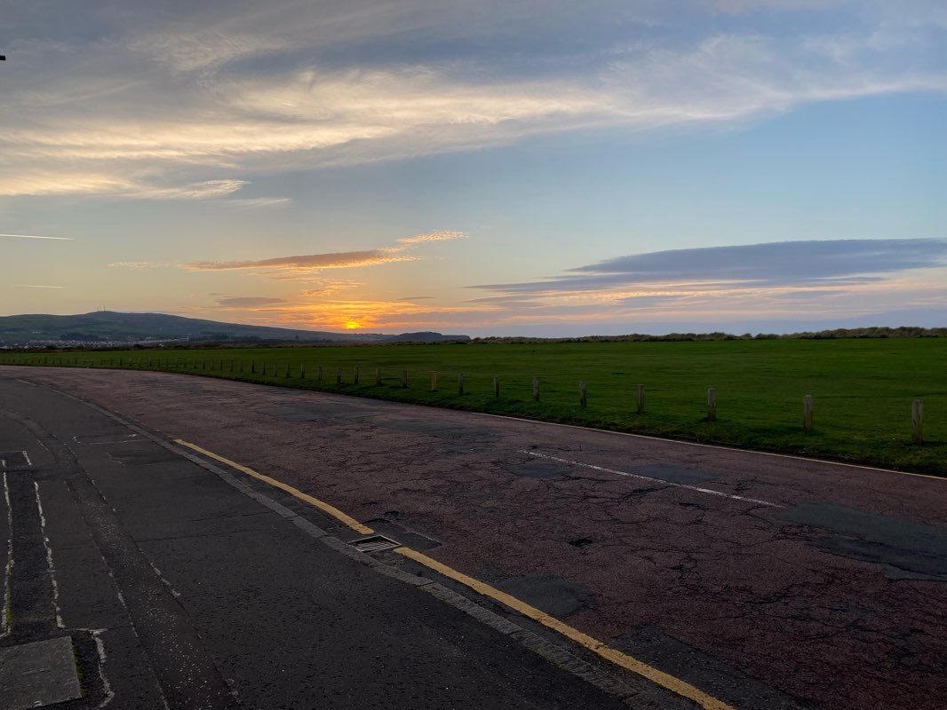 walking near me in Place De Saint-Germain-en-Laye in winter