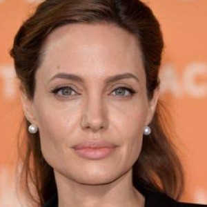 Angelina jolie