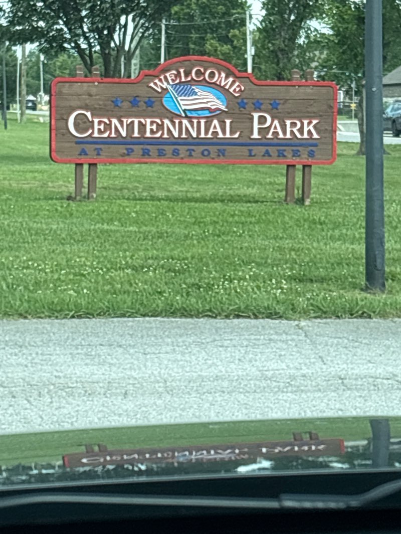 walking near me in Centennial Park in summer