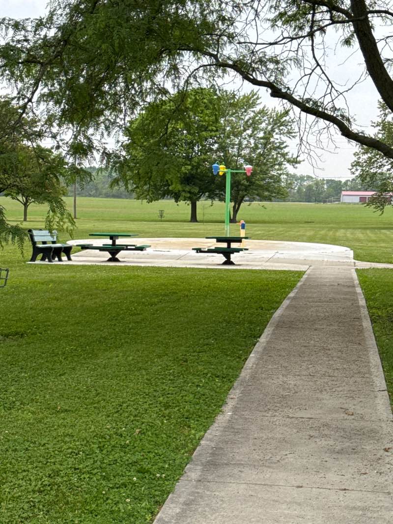 walking near me in Lapel Park in spring