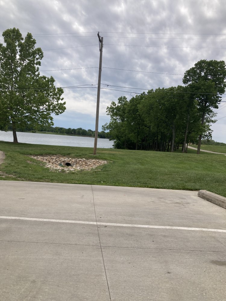 walking near me in Lake Shawnee Park in spring