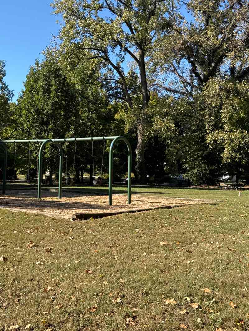 walking near me in Elwood & Mary Black Park in autumn