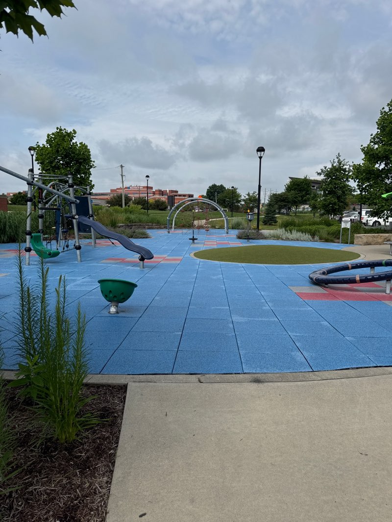 walking near me in Federal Hill Commons Park in summer
