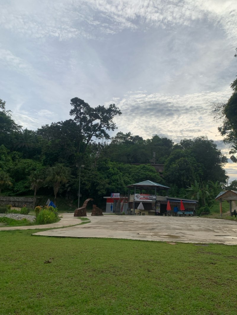 walking near me in Dataran Tasik Residen in spring