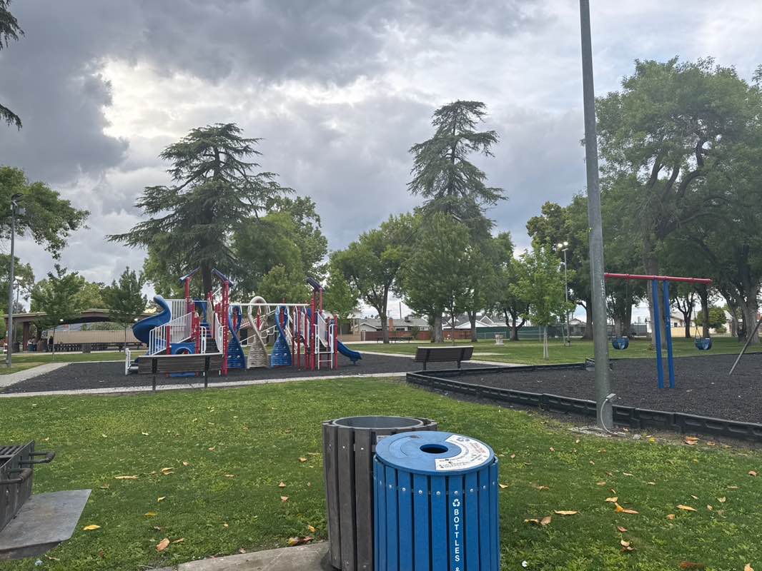 walking near me in Panzak Park in spring