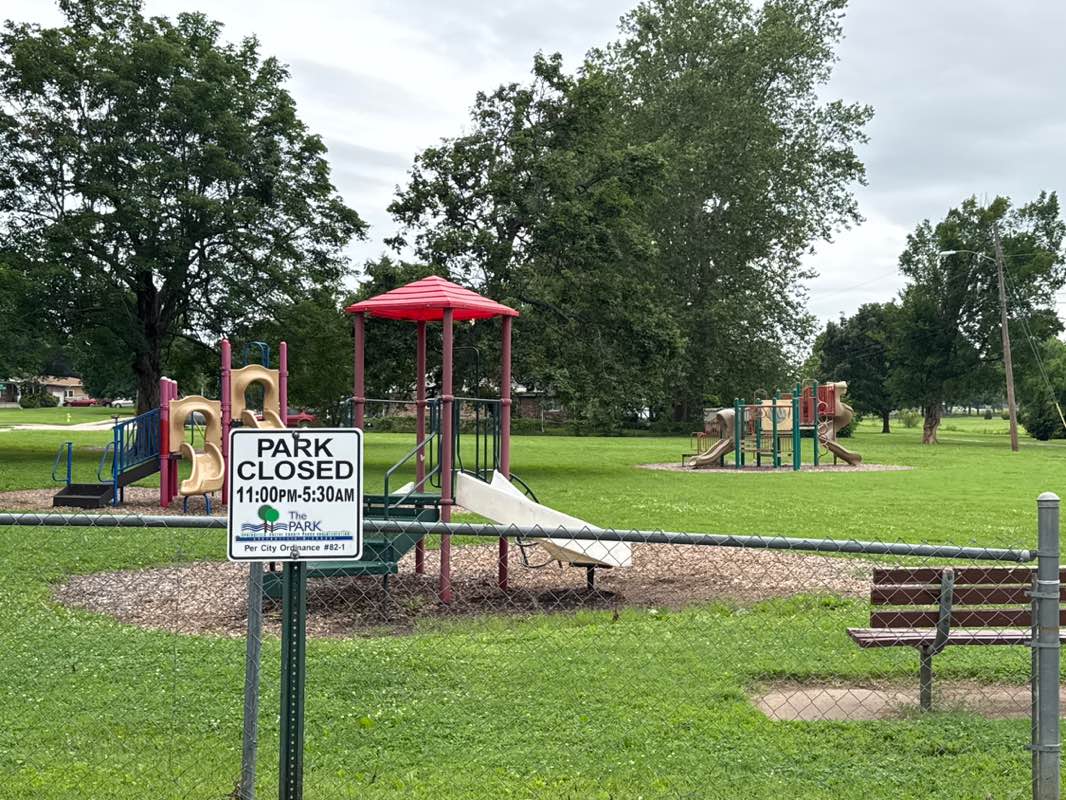 walking near me in Max and Una Lilly Park in summer