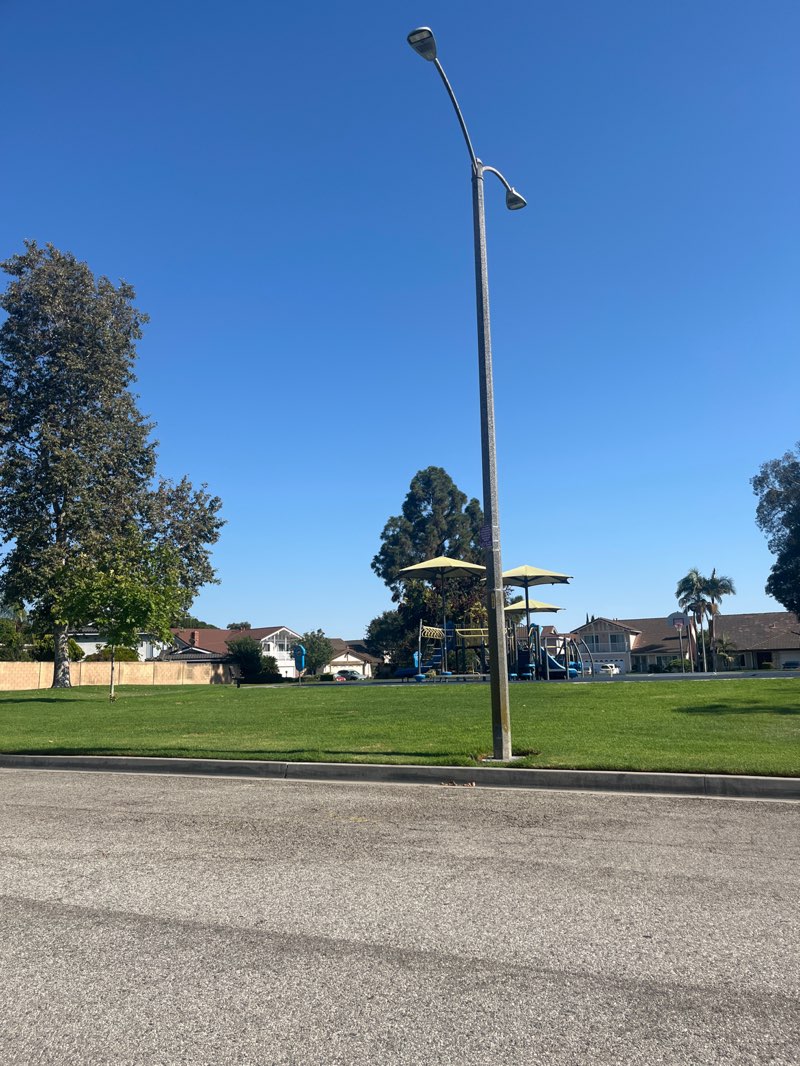 walking near me in Saddleback Park in autumn