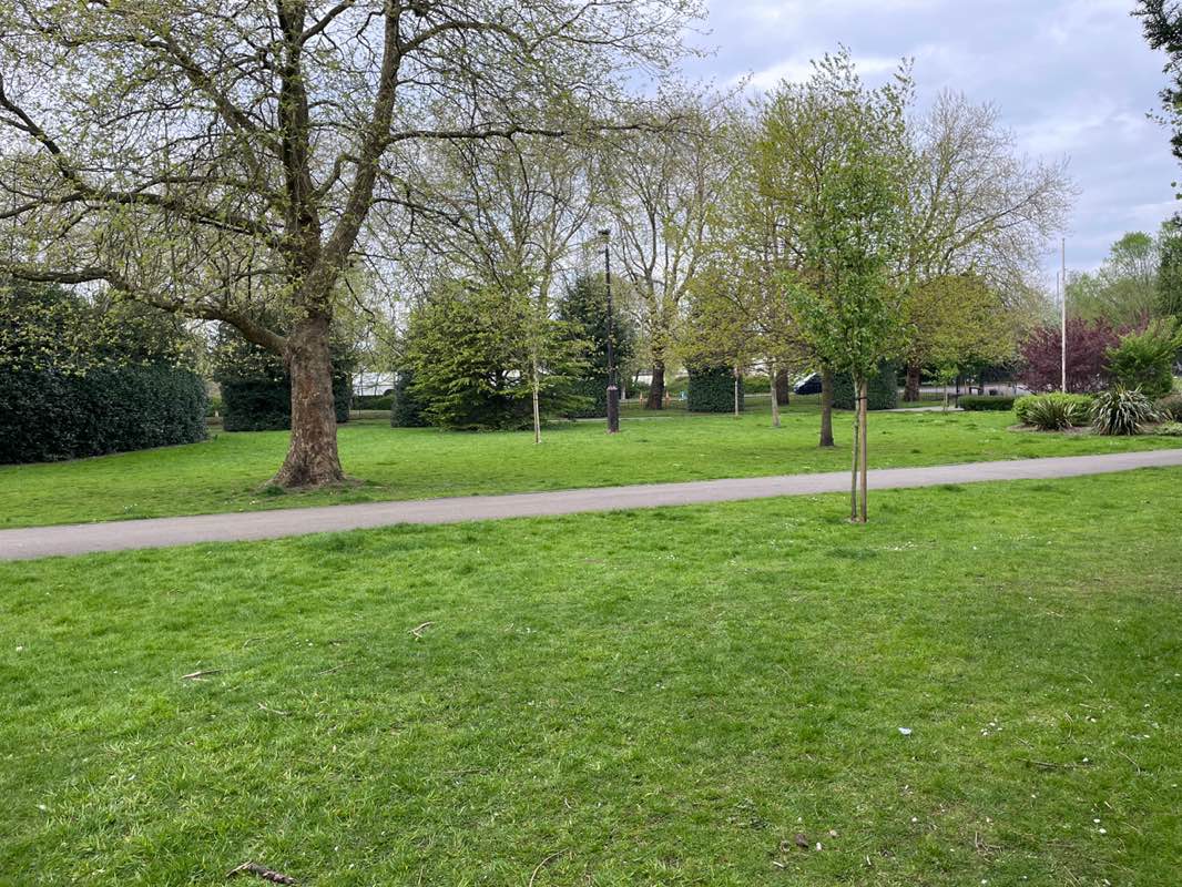 walking near me in Vernon Park in spring