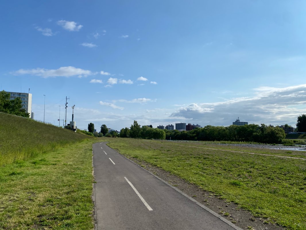 walking near me in 豊平川緑地 in winter