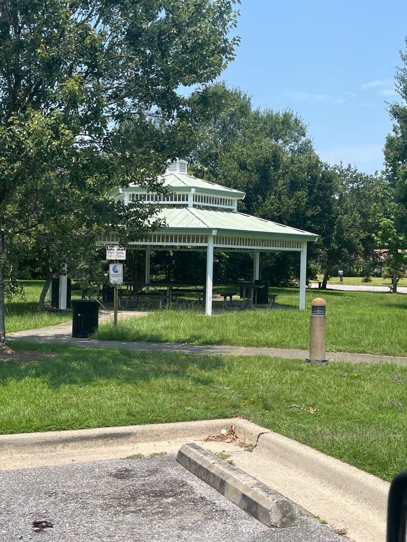 walking near me in Bryan Park in summer