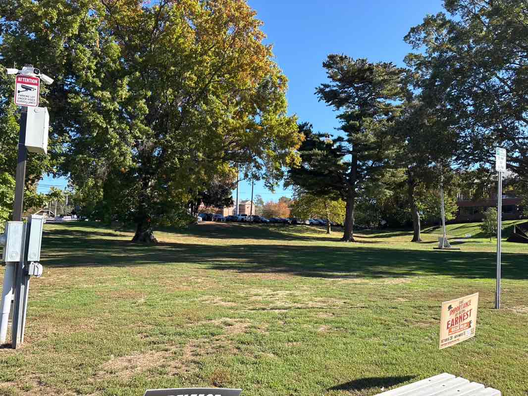 walking near me in Jesup Green in autumn