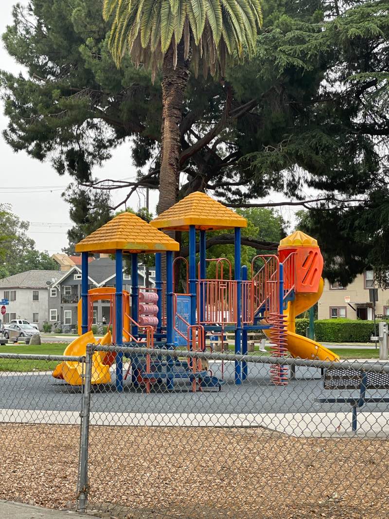 walking near me in Memorial Park in summer