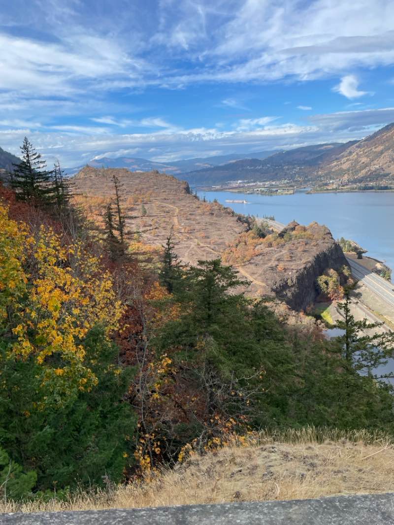 walking near me in Hood River Event Site in winter