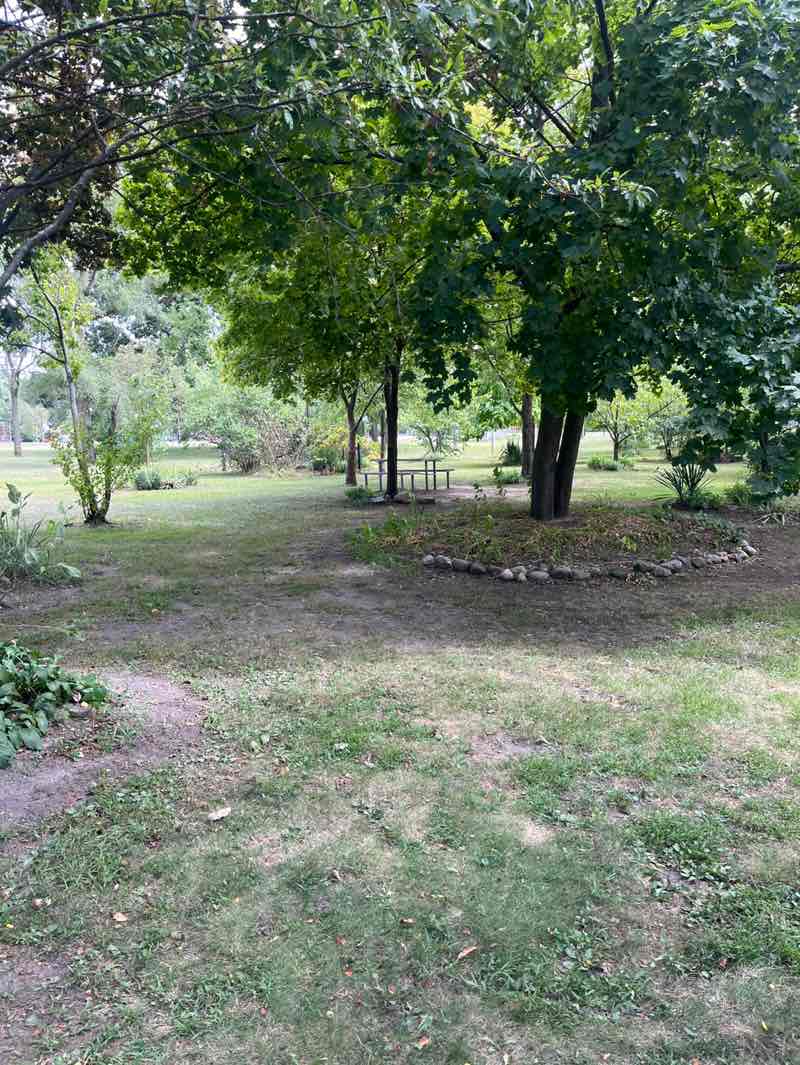 walking near me in Geary Park in autumn