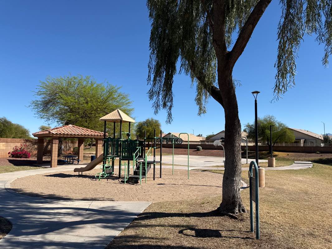 walking near me in Rancho World Trail Park in spring