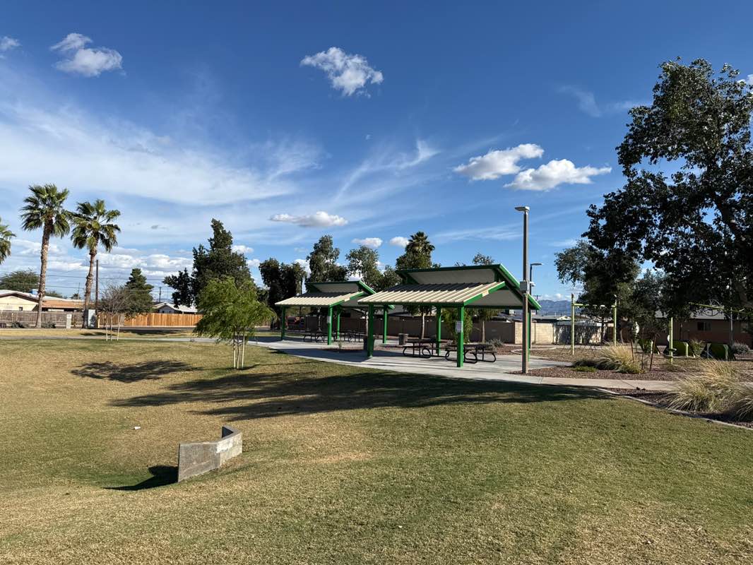 walking near me in Dennis DeConcini Park in spring