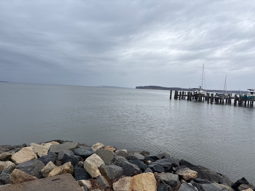 walking near me in Betterton Beach Park in autumn
