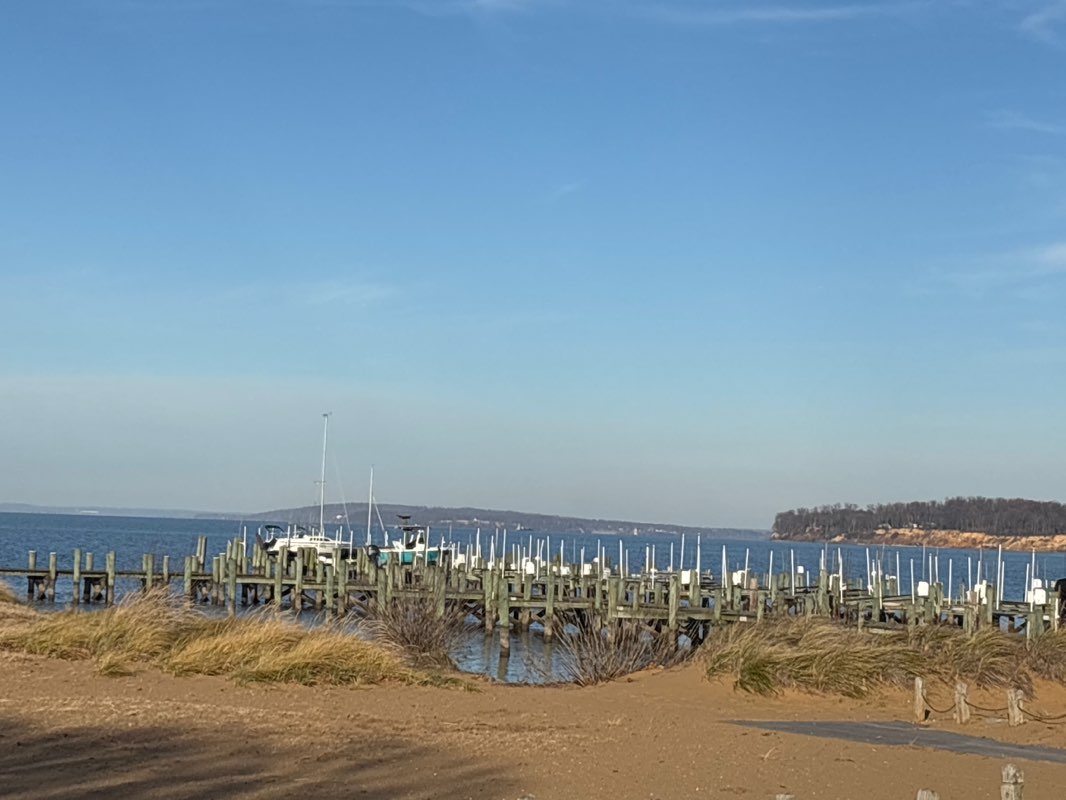 walking near me in Betterton Beach Park in winter