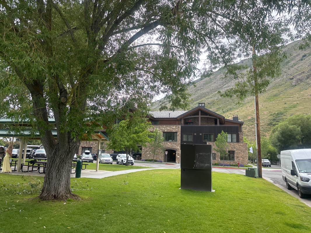 walking near me in Miller Park in summer
