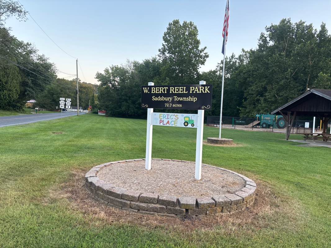 walking near me in Bert Reel Park in autumn