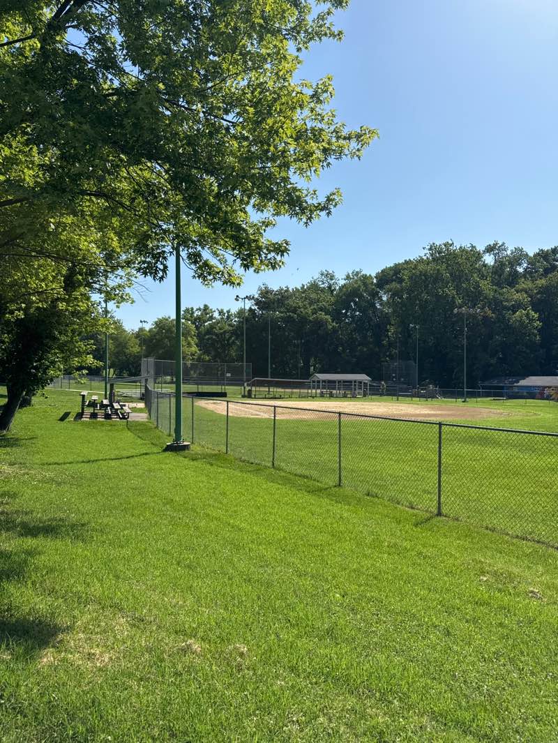 walking near me in Miner Park in summer