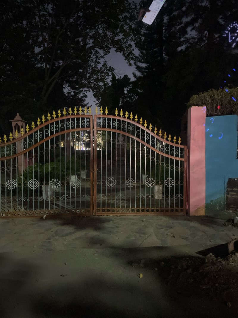 walking near me in Deen Dayal Upadhyay Garden in autumn