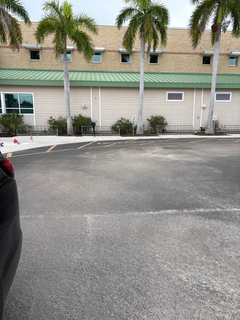 walking near me in Sanibel Recreation Center in summer