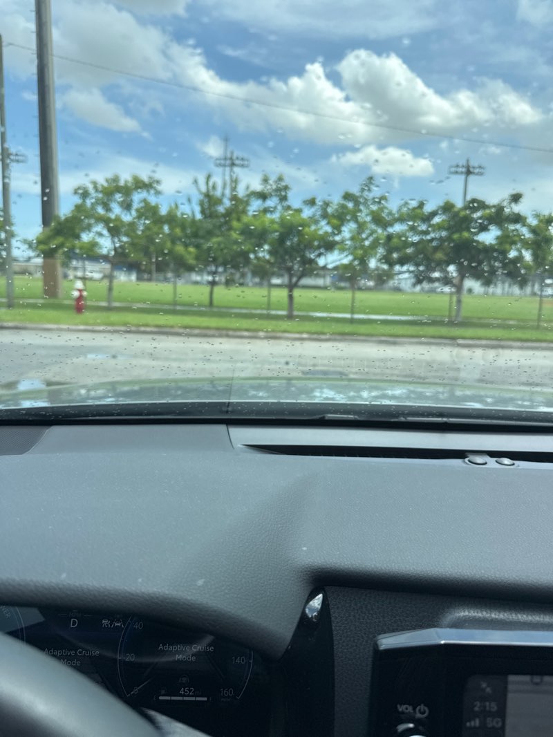 walking near me in Cotson Park in autumn