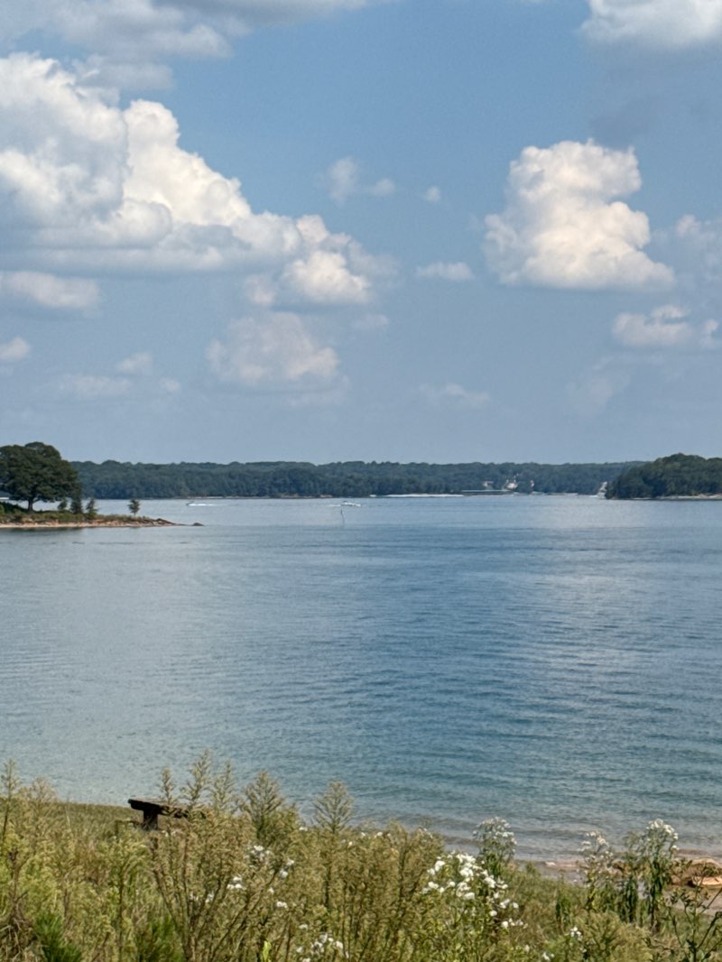 walking near me in Vanns Tavern in autumn