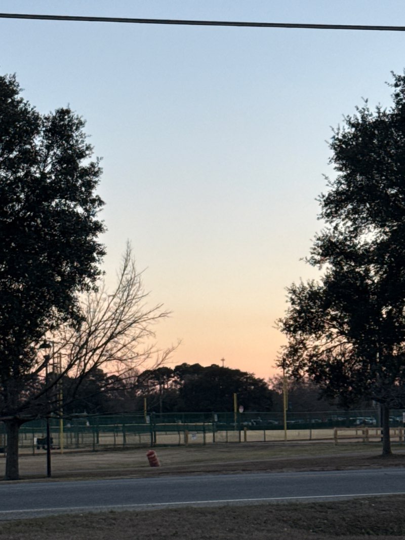 walking near me in Mill Creek Park in winter