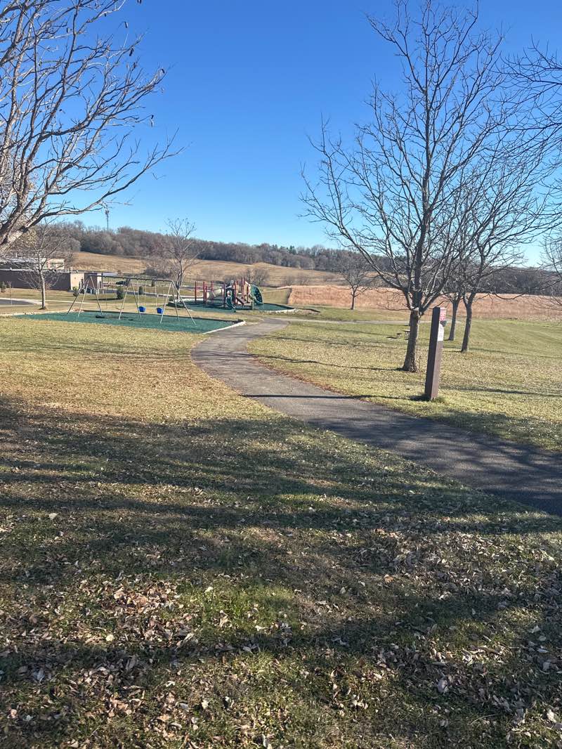 walking near me in Schmidt Park in autumn